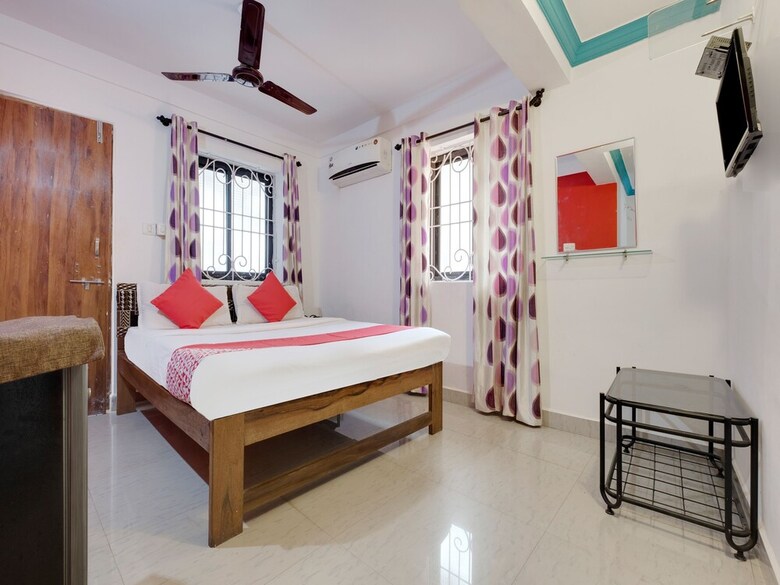 Hotel Oyo 3400 Waves 18