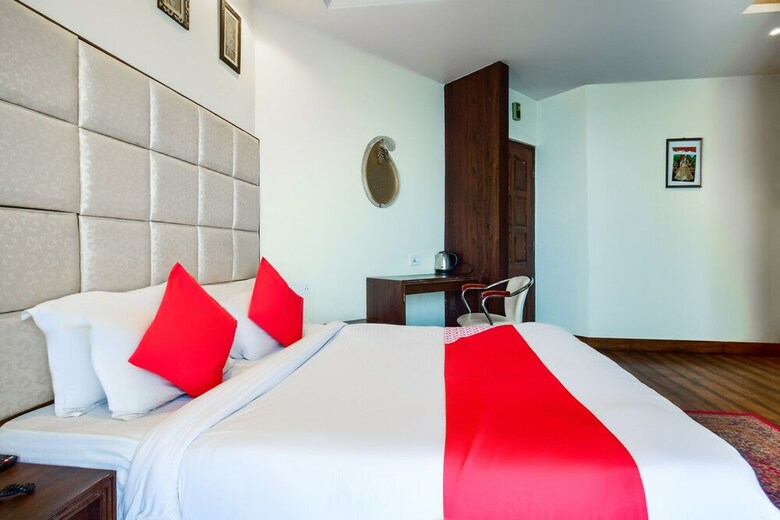 Hotel Oyo 14170 Kufri Star Inn