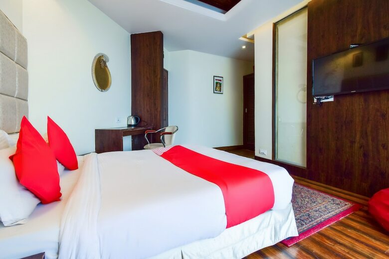 Hotel Oyo 14170 Kufri Star Inn
