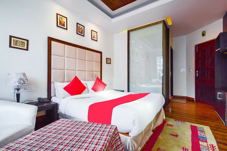 Hotel Oyo 14170 Kufri Star Inn