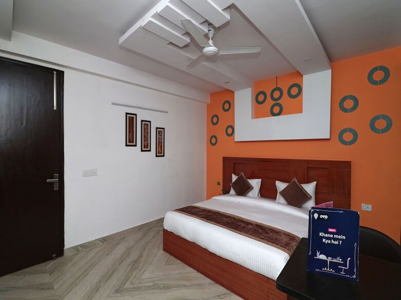 Hotel Oyo 16168 Maira Grand
