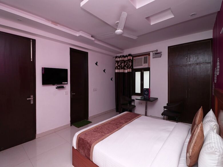 Hotel Oyo 16168 Maira Grand