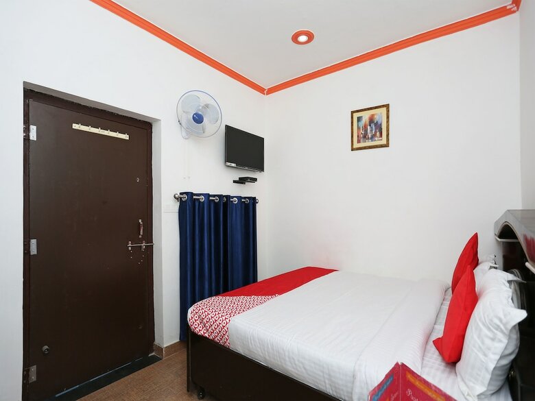 Oyo 15492 Hotel Dolly