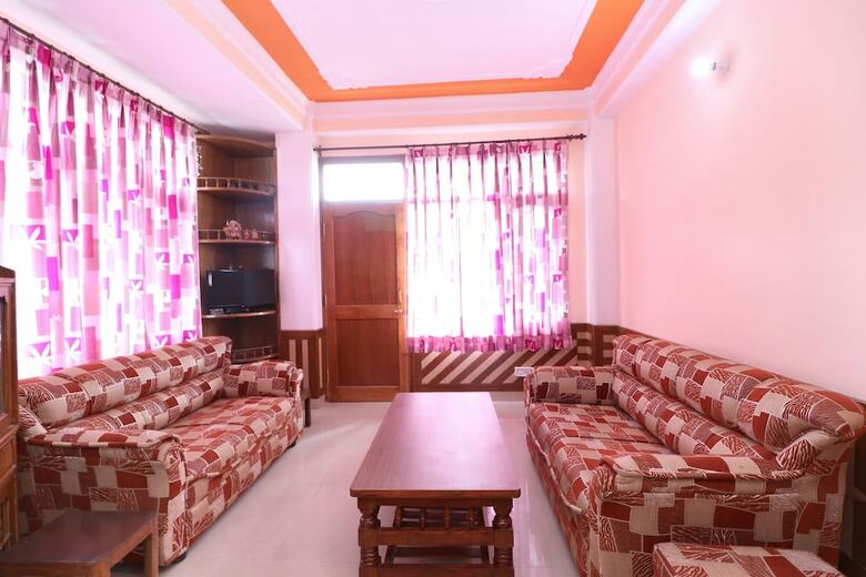 Apartamentos Oyo Home 16757 Comfy 2bhk