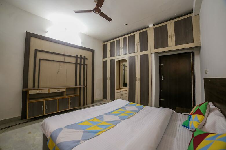 Oyo Home 16423 Spacious 3bhk