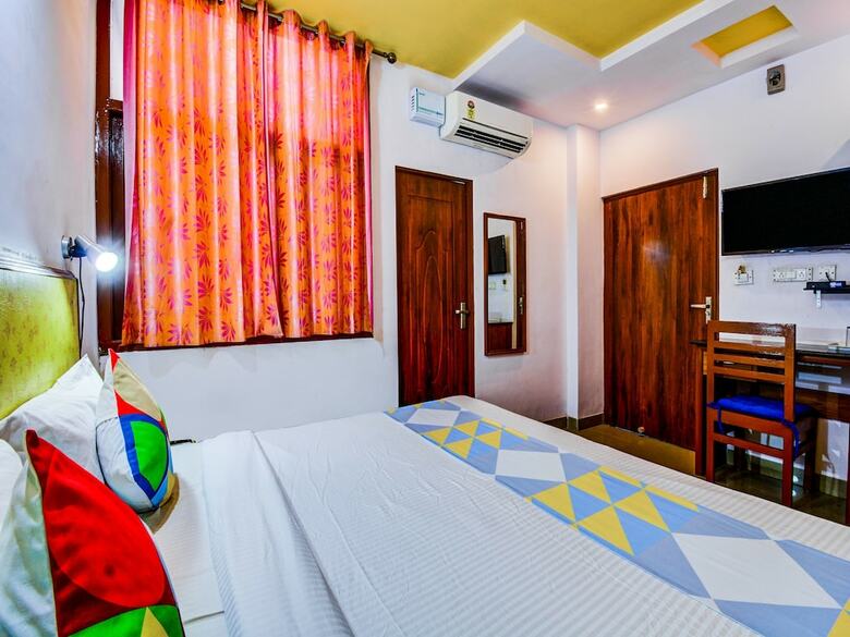 Hotel Oyo Home 18575 Luxury Stay