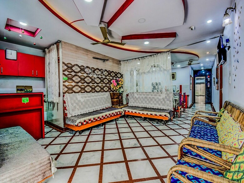 Hotel Oyo Home 18575 Luxury Stay