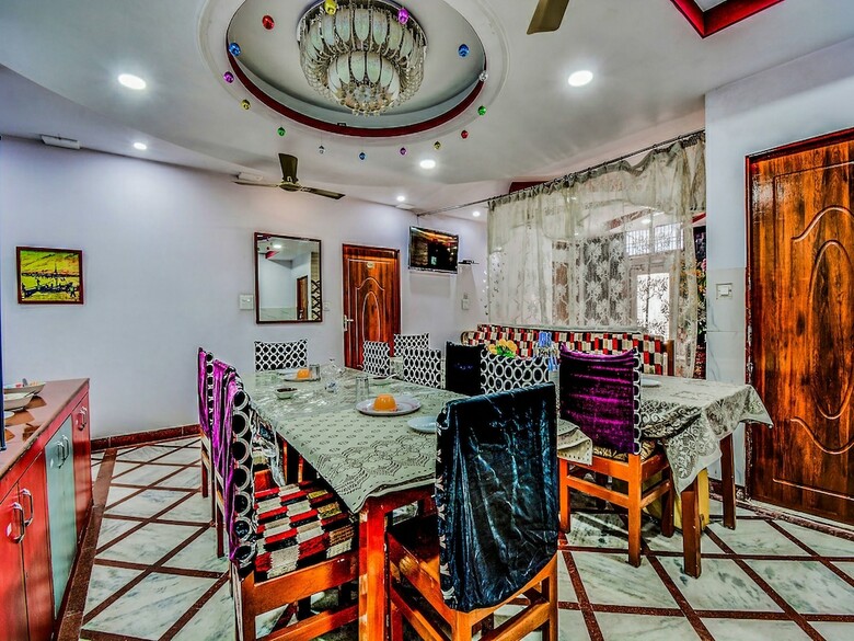 Hotel Oyo Home 18575 Luxury Stay