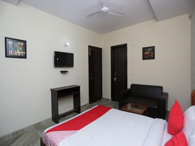Hotel Oyo 19331 Homeystay