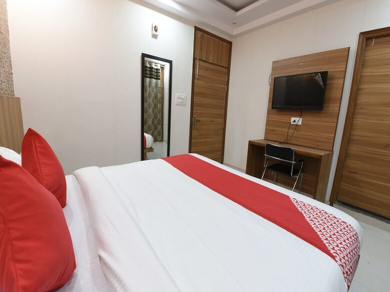 Apartamentos Oyo 14387 Luxury Inn