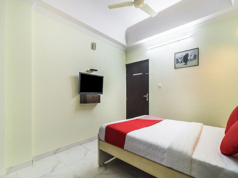 Oyo 783 Om Hotel