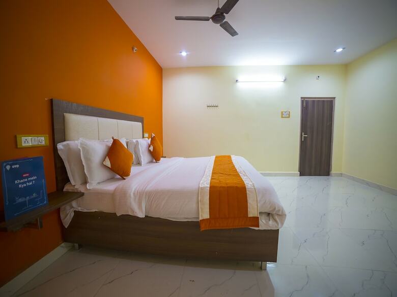 Hotel Oyo 8147 Short Stay S