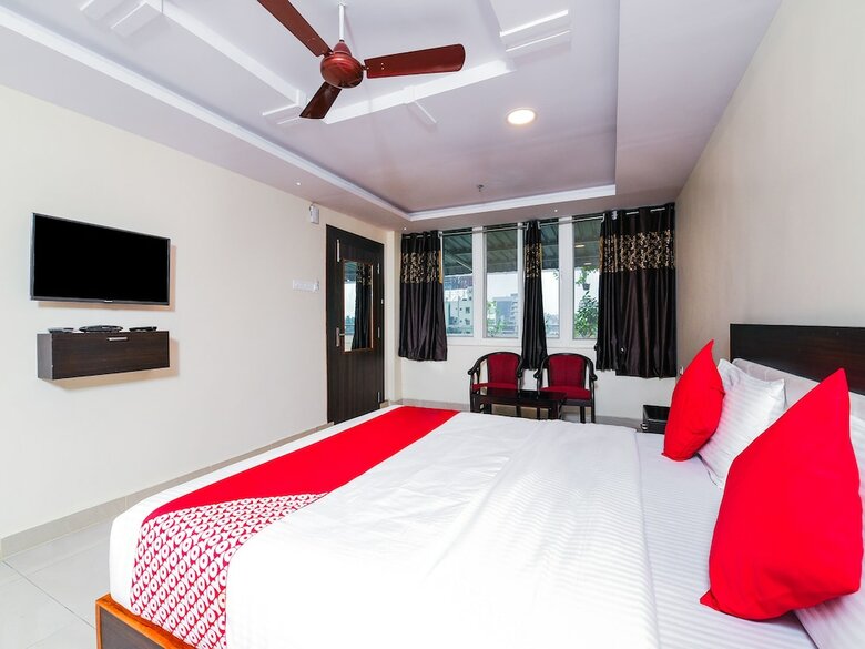 Hotel Oyo 26723 Rb Residency