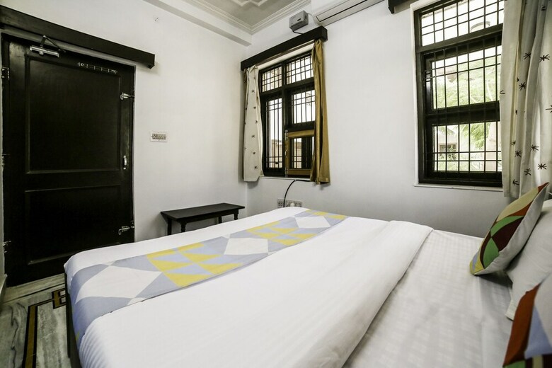 Oyo Home 19921 Cosy 3bhk