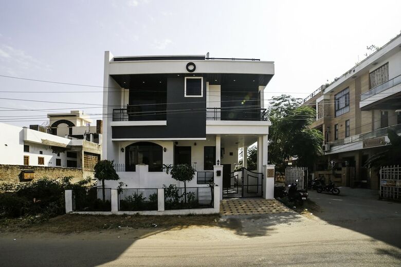 Oyo Home 19921 Cosy 3bhk