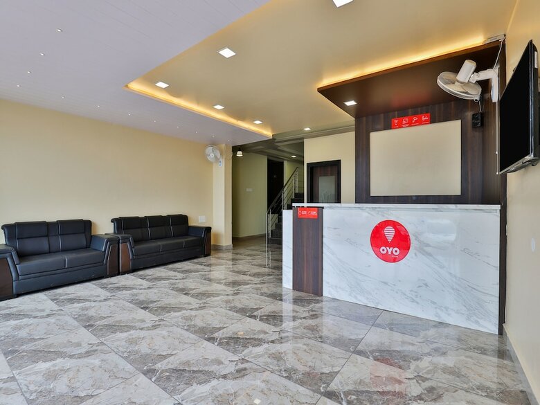 Oyo 17339 Hotel Daksh Somnath