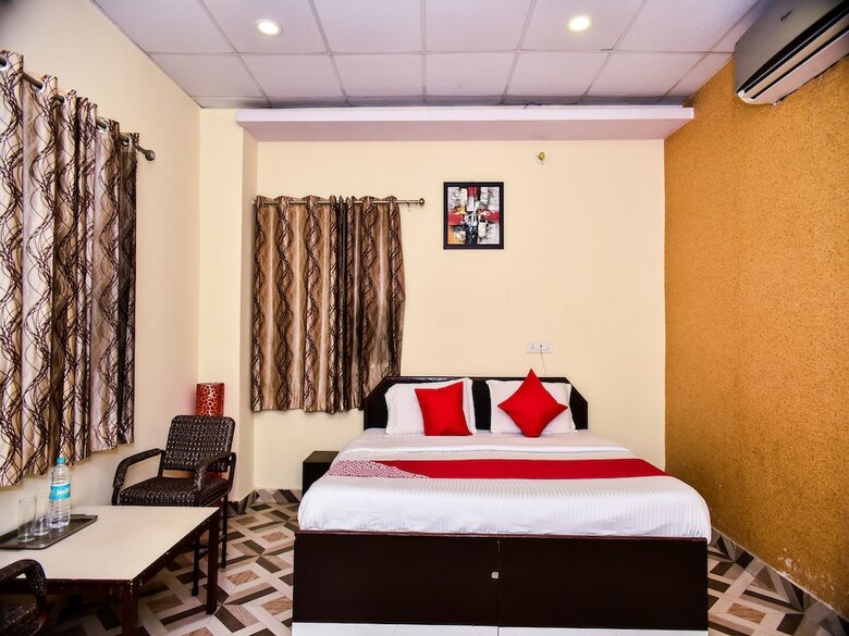 Oyo 24840 Hotel Ashiana Farm