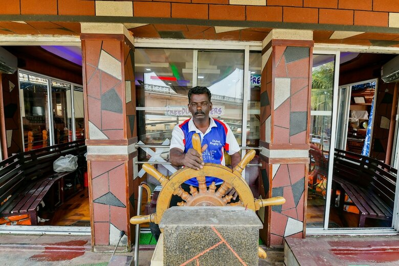 Oyo 23210 Khbo Diamond Sharing Houseboat