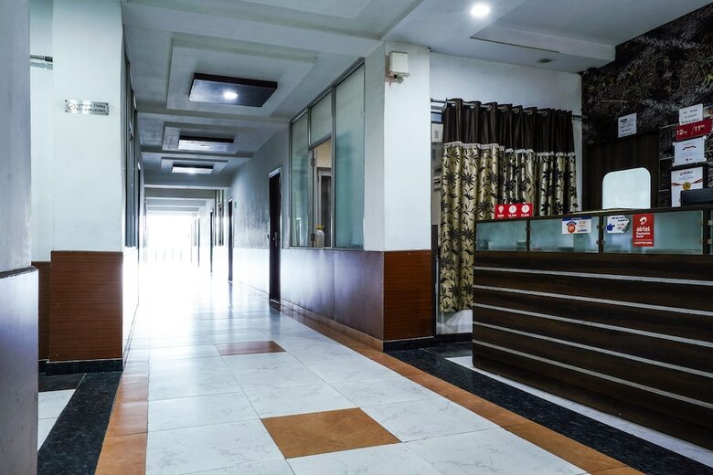Oyo 18895 Hotel Kartikay Grand