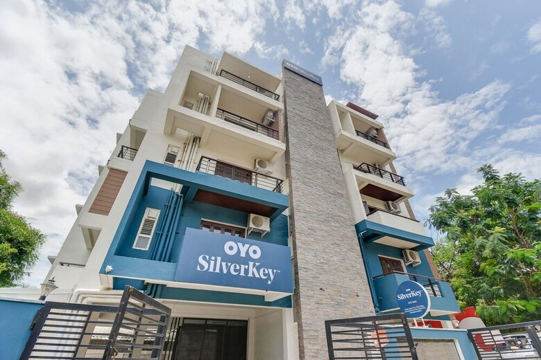 Hotel Oyo Flagship 18452 Pritam Airport Inn
