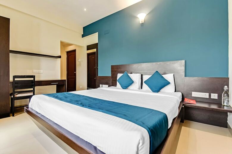 Hotel Oyo Flagship 18452 Pritam Airport Inn
