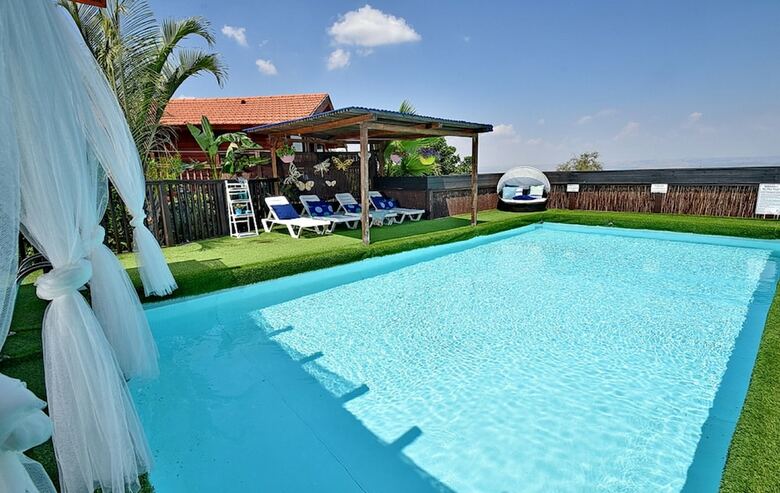 Cabana Touchwood