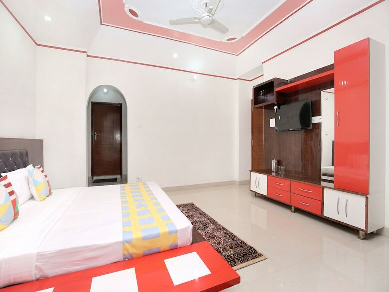 Hotel Oyo 17175 Home Blissful 2bhk Kumarhatti