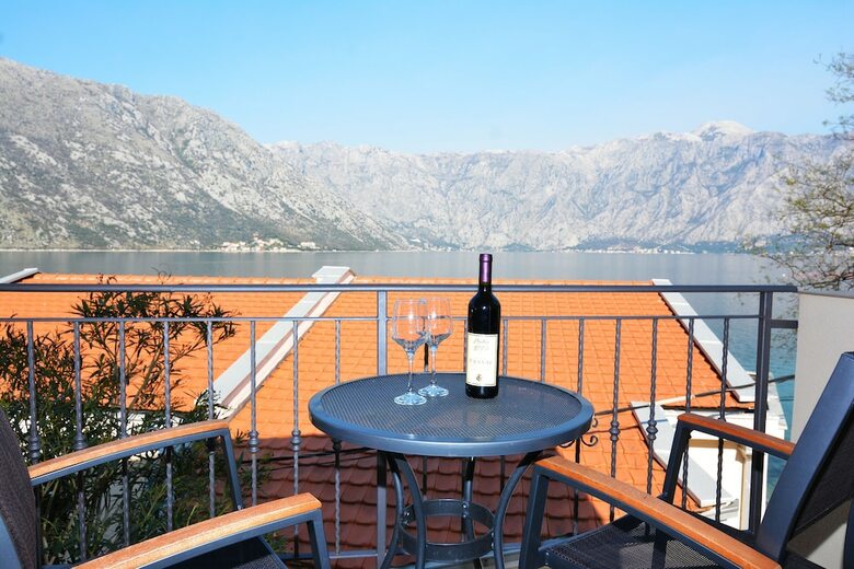 Apartamentos Holiday Home Cattaro