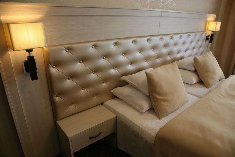 Krist�ly Hotel R�ckeve
