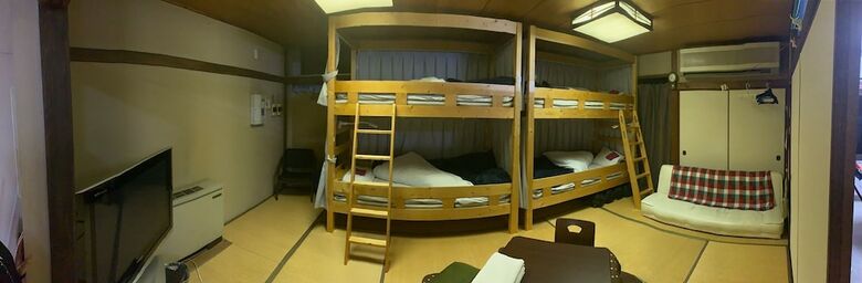 Hostal Cheap Inn Atotetsu - Hostel