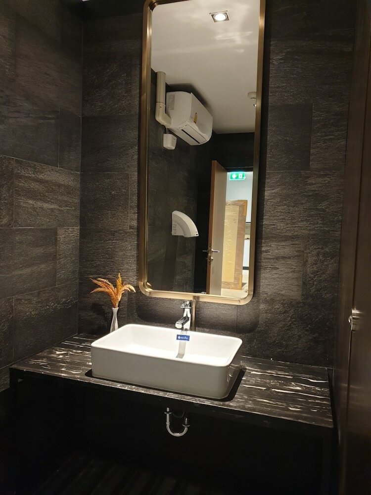 Hotel Aspira One Sutthisan