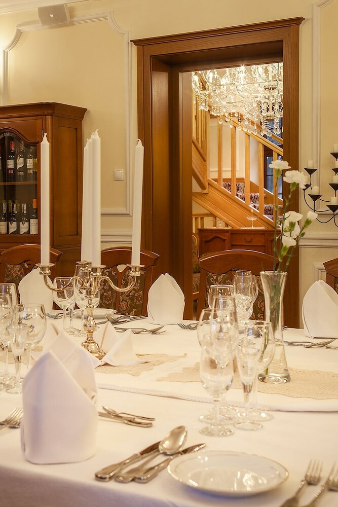 Hotel Rezydencja Dw�r Polski