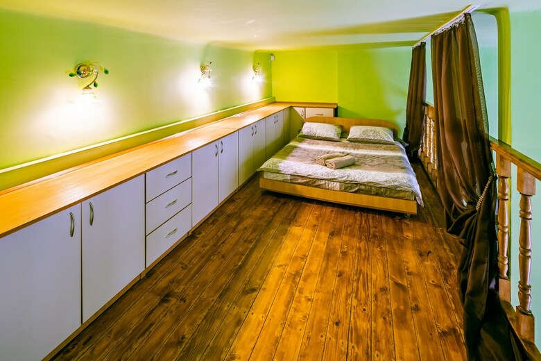 Duplex Apartment On Svobody Avenue