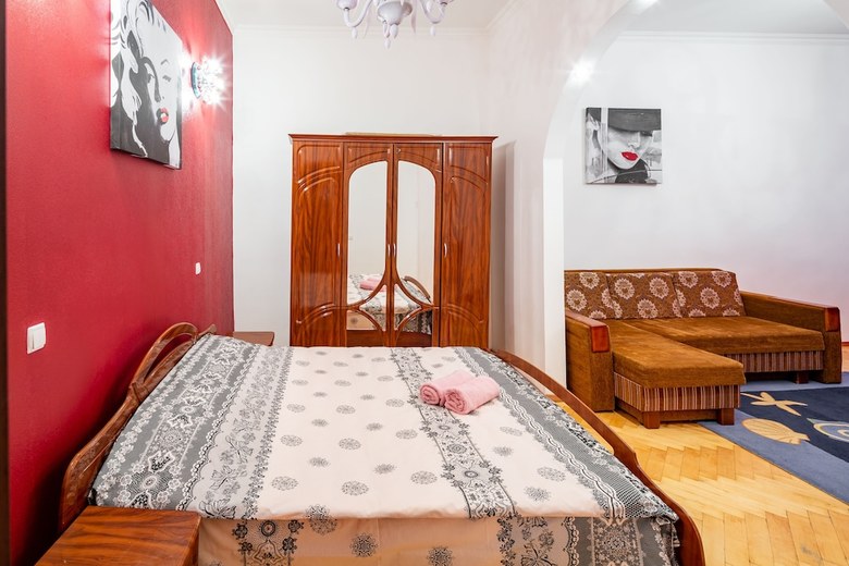 Apartments With Bedrooms At The Center