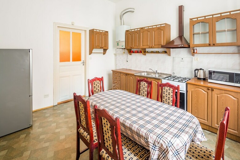 Apartamentos Three Rooms On Hnatyuka 3