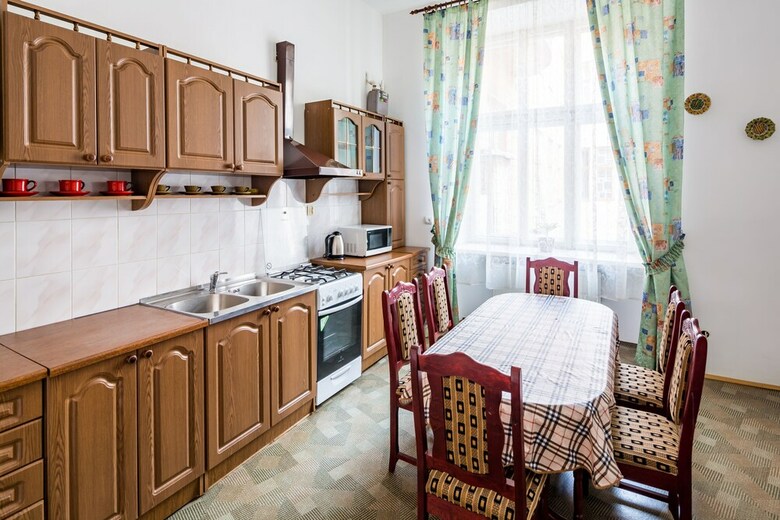 Apartamentos Three Rooms On Hnatyuka 3