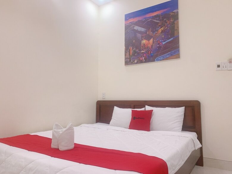 Hotel Kim Near Cau Song Han