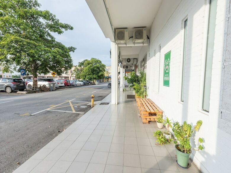 Oyo 906 Happy 92 Hotel Lumut