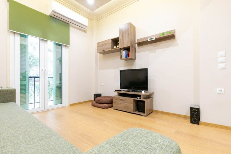 Luxury Apartment Next To Kallimarmaron