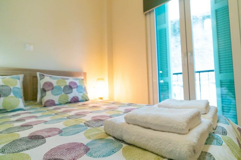 Luxury Apartment Next To Kallimarmaron