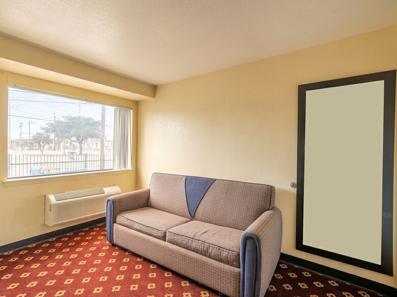 Oyo Hotel San Antonio River Walk