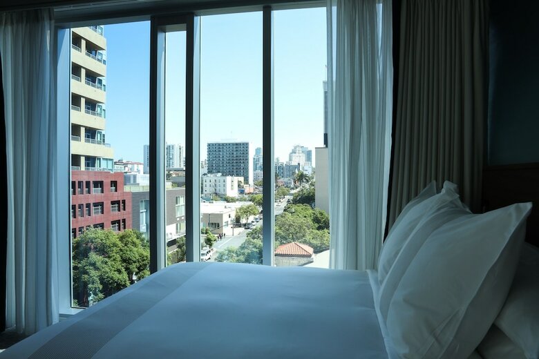 Carte Hotel San Diego Downtown, Curio Collection By Hilton