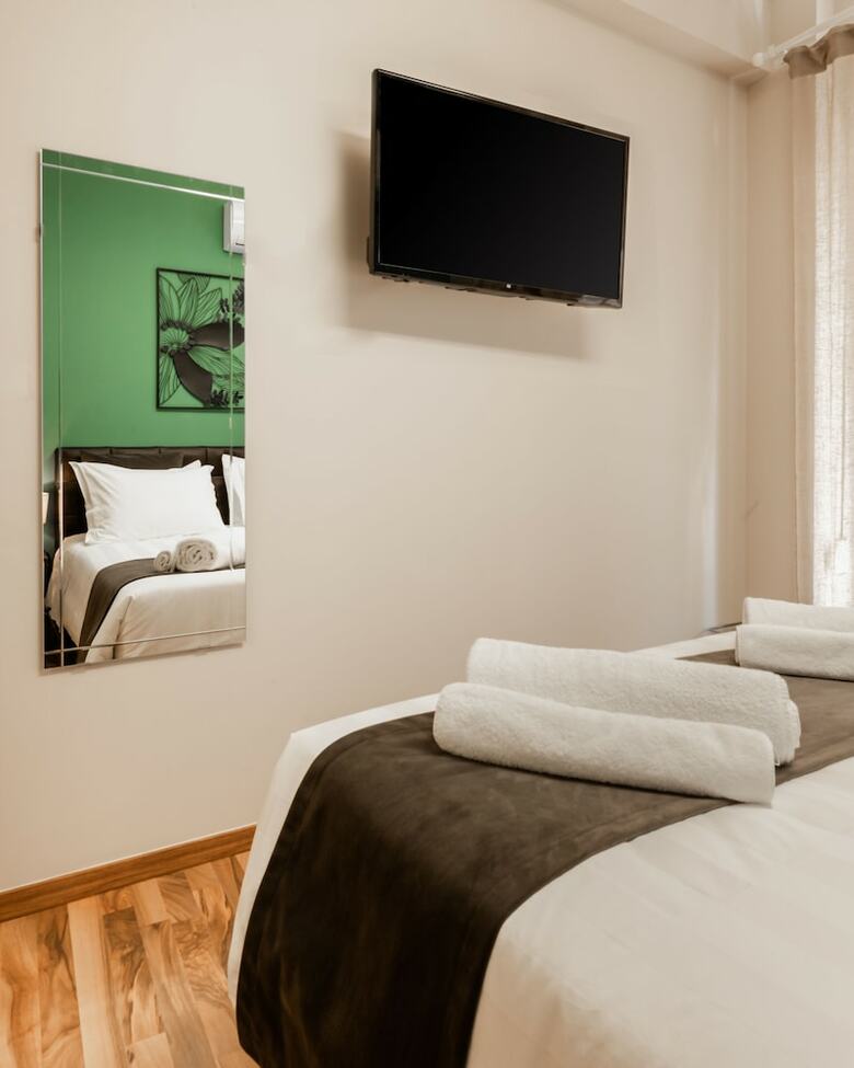 Monastiraki Urban Apartments