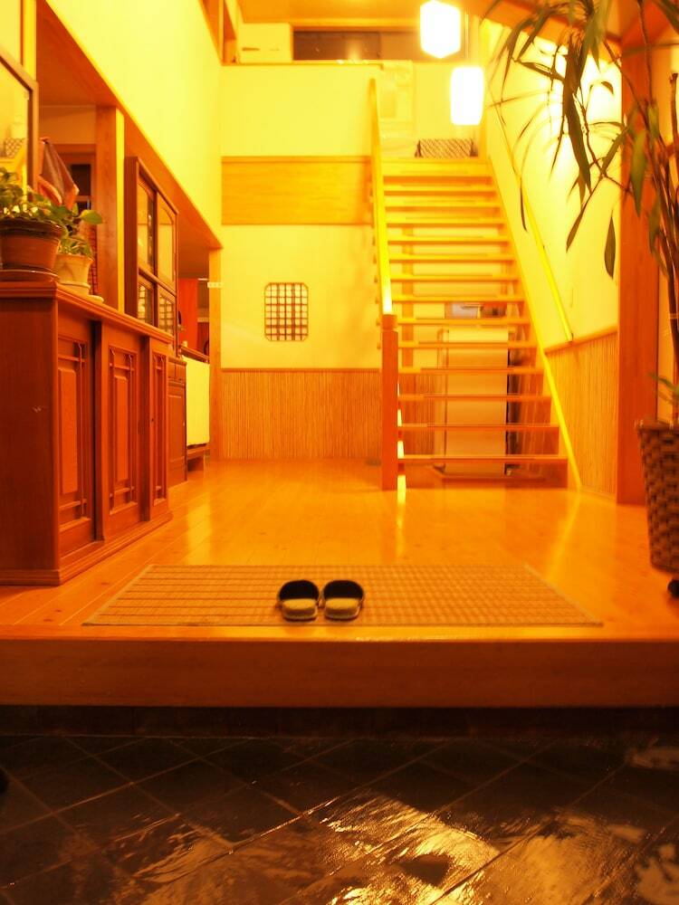 Hostal Guest House Darumaya - Hostel