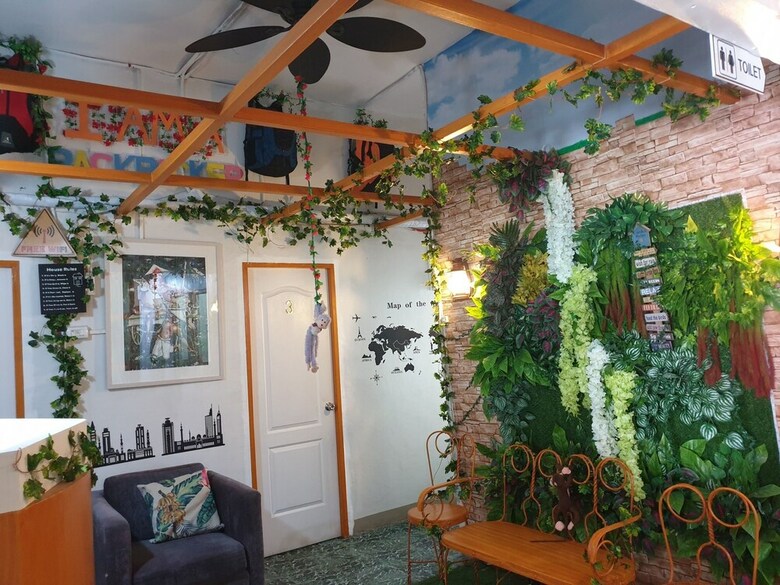 Gardenpod Hostel + Caf�
