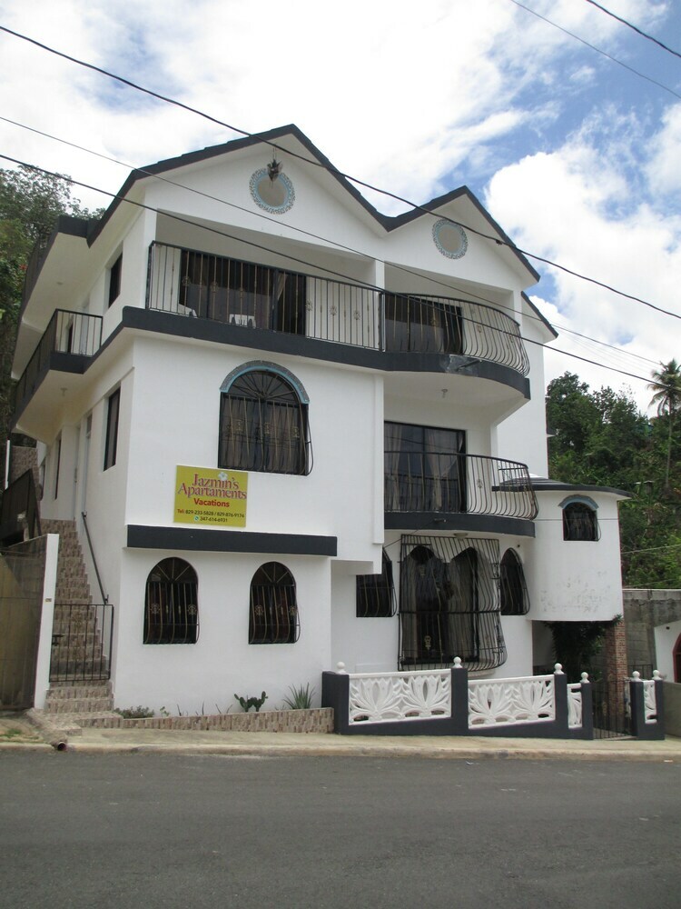 Jazmin Apartments Vacations