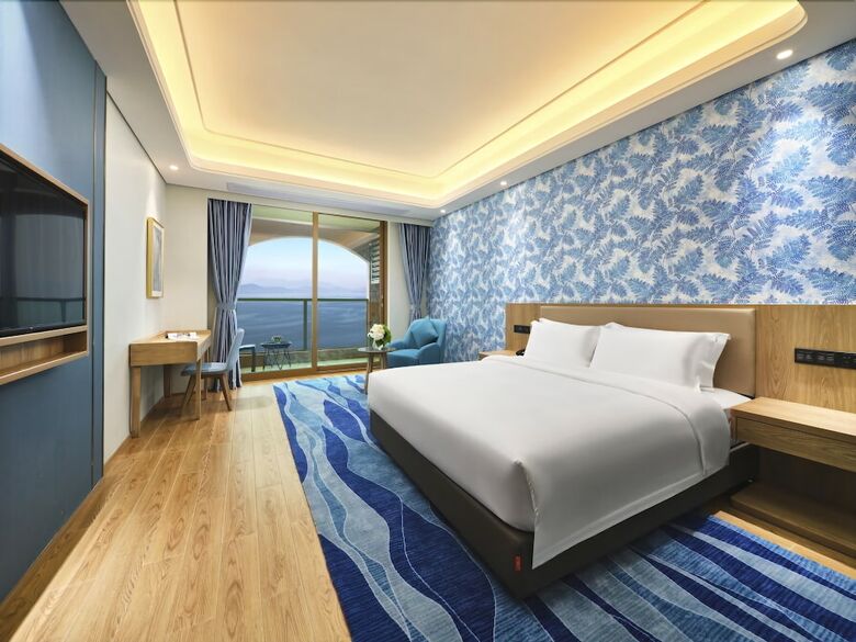 Aparthotel Emerald Bay Hotel Fuxian Lake
