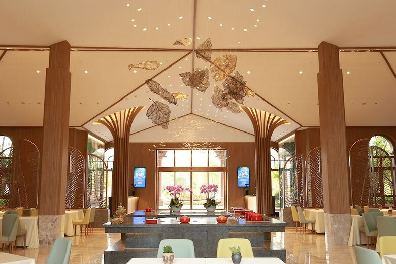 Aparthotel Emerald Bay Hotel Fuxian Lake