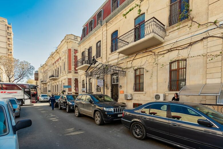 Baku Palace Hotel