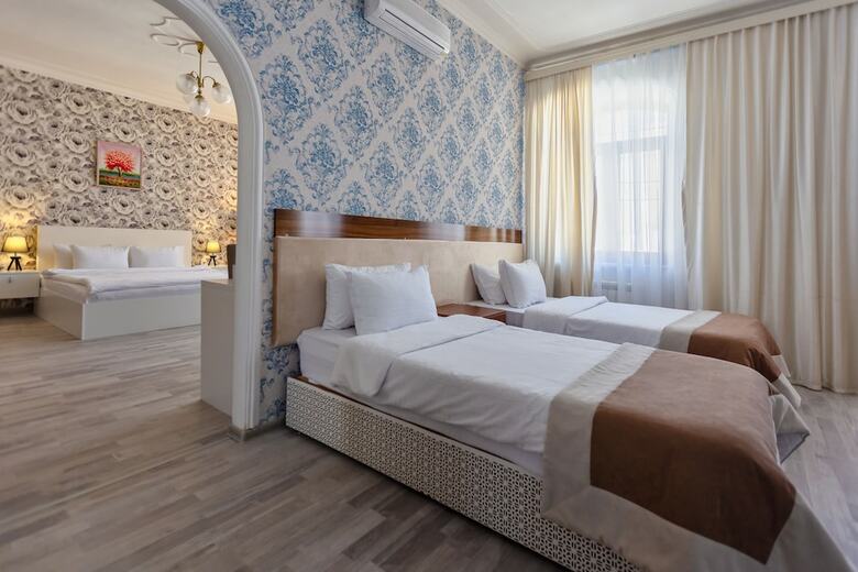 Baku Palace Hotel